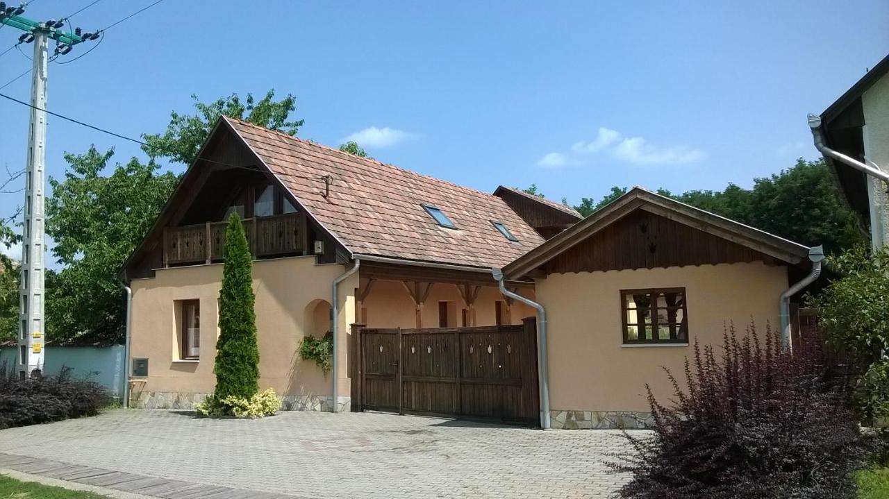 Villa Giulia Vendeghaz Verpelet Екстер'єр фото